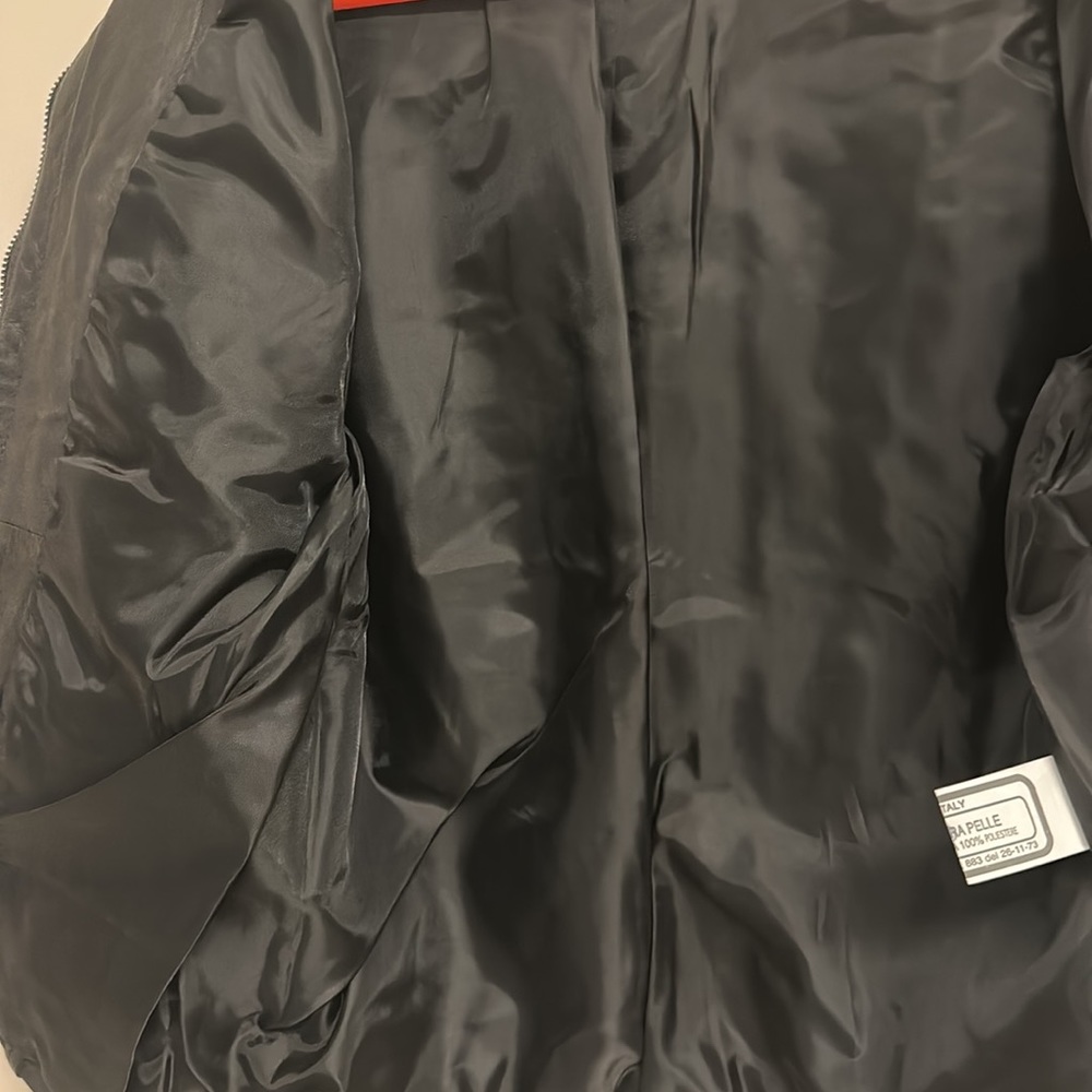GQ Firenze-Italia Pure Leather short jacket! Classy, stylish, sassy!UK S/M! NWOT - Picture 16 of 16